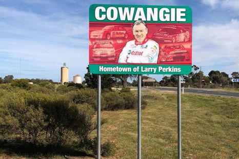 “Bring it back”: Holden Bathurst legend’s tribute stolen