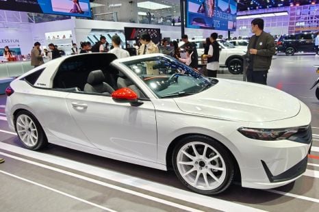Honda Integra coupe reborn with manual transmission, CR-X-style roof