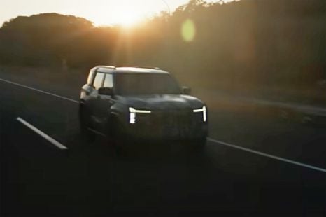 Mitsubishi Pajero: New Triton-based SUV teased