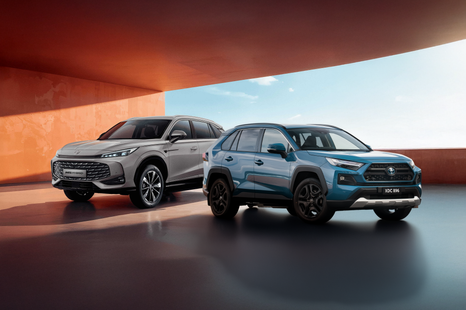MG HS Essence Super Hybrid vs Toyota RAV4 Cruiser Hybrid: Spec battle