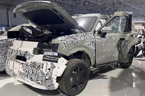 Crash test reveals design of first Freelander model from Land Rover and Chery