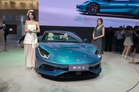 2026 BYD Denza Z Convertible steps out as 1000hp Porsche 911 Cabriolet rival