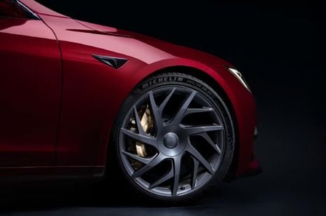 Tesla fining buyers who flip their cars by up to $70,000