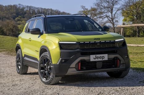 2027 Jeep Avenger facelift revealed in full with new manual option