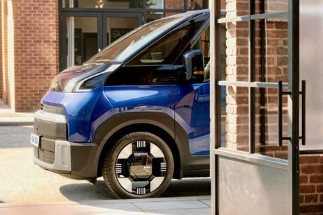 2027 Kia PV7: Large electric commercial van teased