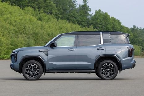 Why the new Mitsubishi Pajero uses a ute platform
