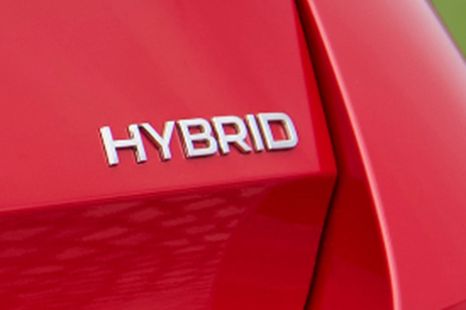 Skoda Octavia Hybrid revealed as brand’s first full hybrid