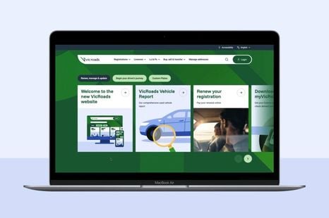 VicRoads CEO apologises as website outage enters second week