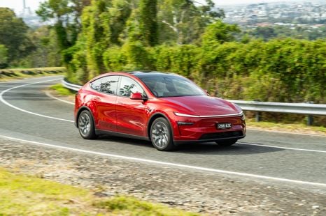 Tesla owners offered cheaper insurance for using Full Self-Driving