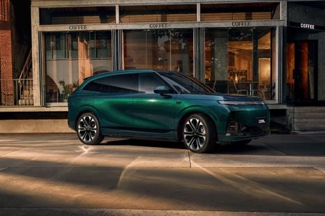 2027 Xpeng G9L detailed with 1200km range and luxurious three-row cabin