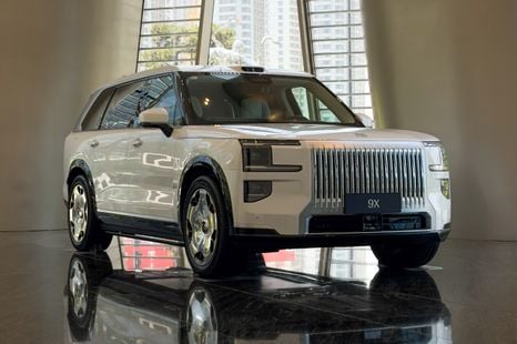 Zeekr gunning for the Germans and their performance arms with new plug-in SUVs