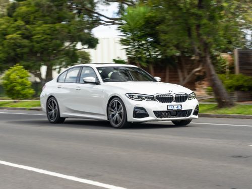 2020 BMW 330i review