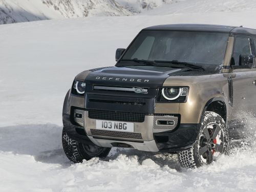 Land Rover working on V8 Defender: report