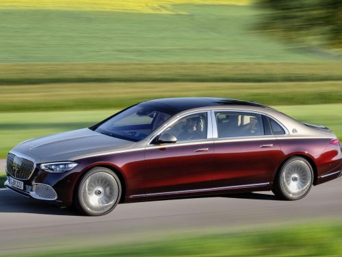 2022 Mercedes-Maybach S680 V12 and S580 V8 detailed