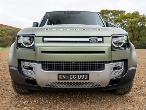 Land Rover Defender 130 to launch within 18 months - report