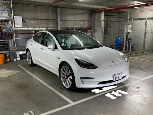 Tesla and Kia top latest EV ownership survey