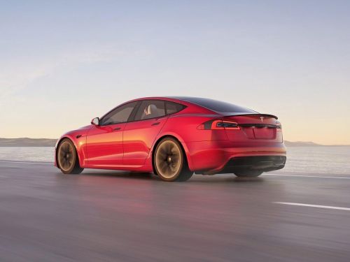 2022 Tesla Model S price and specs