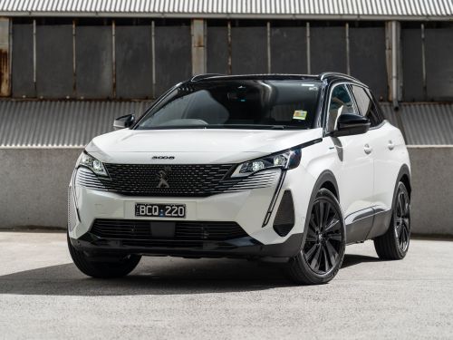 2022 Peugeot 3008 GT Sport Plug-in Hybrid AWD review