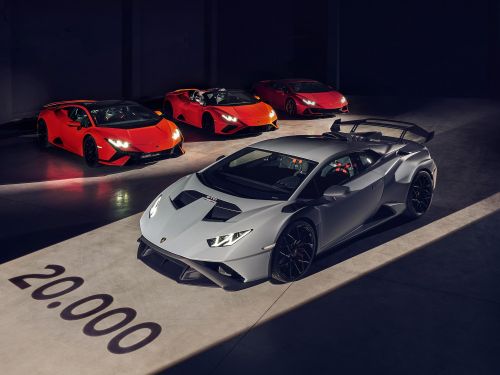 Lamborghini celebrates 20,000th Huracán produced
