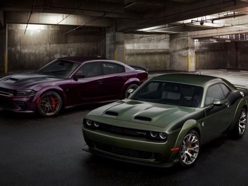Dodge closes V8 muscle car era as Charger, Challenger production ends