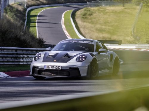 Porsche 911 GT3 RS sets ultra-quick Nurburgring time