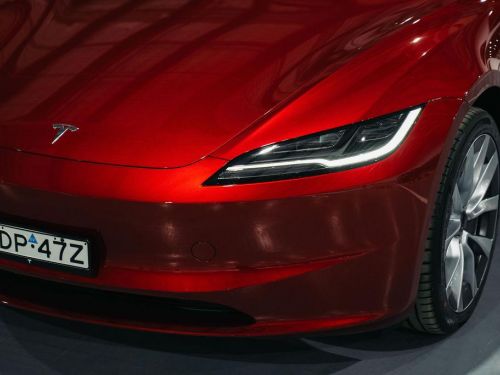The Tesla Model 3 Performance is coming back