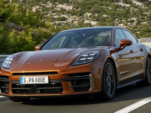 Here's the new Porsche Panamera before you're meant to see it