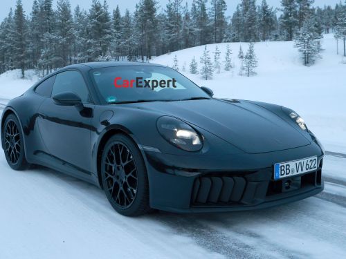 When the 2025 Porsche 911 hybrid will debut