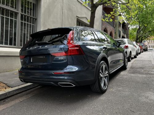 2021 Volvo V60 B5 CROSS COUNTRY MHEV owner review