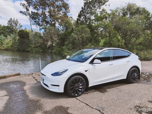 2023 Tesla Model Y PERFORMANCE owner review