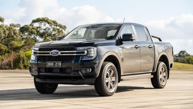 2022 Ford Ranger XLT 3.0 (4x4) double cab chassis Specifications ...