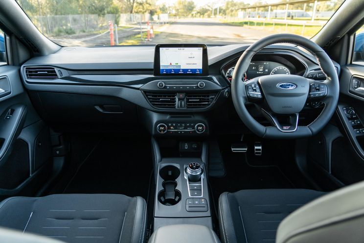 2022 Ford Focus ST could lose big touchscreen due to Ukraine invasion