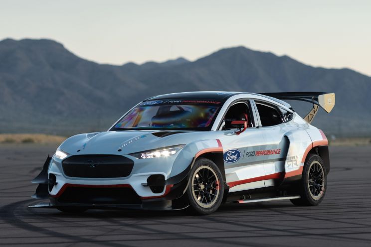 Hochleistungs-Ford F-150 Lightning EV Einzelstück gehänselt