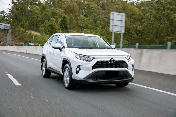 Toyota RAV4 v Toyota RAV4 Hybrid: Which should you buy?