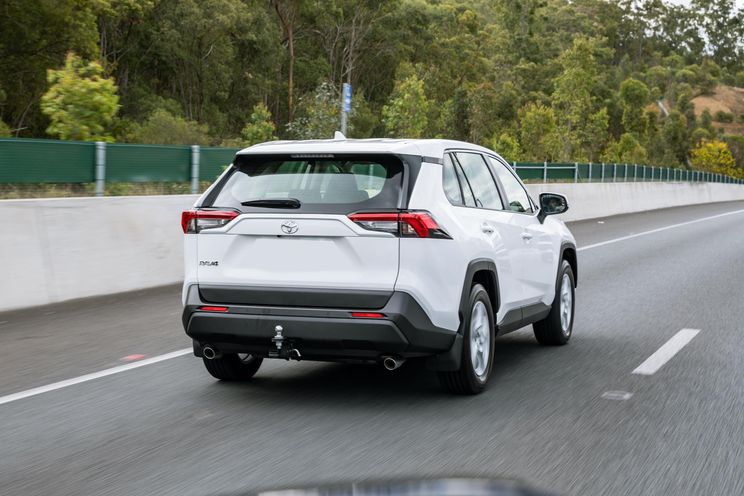 Toyota RAV4 v Toyota RAV4 Hybrid: Which should you buy?