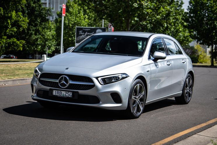 What are Australia's top-selling luxury car brands?