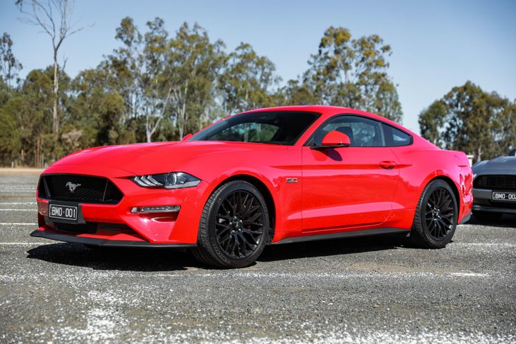 Ford Mustang Mach 1 v GT: Track comparison