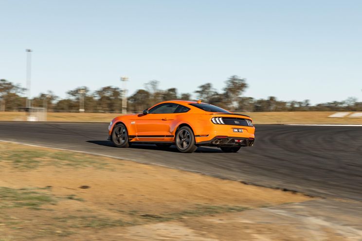 Ford Mustang Mach 1 v GT: Track comparison