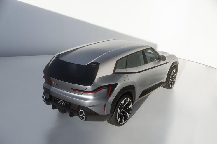 2023 BMW XM leaked in patent filing