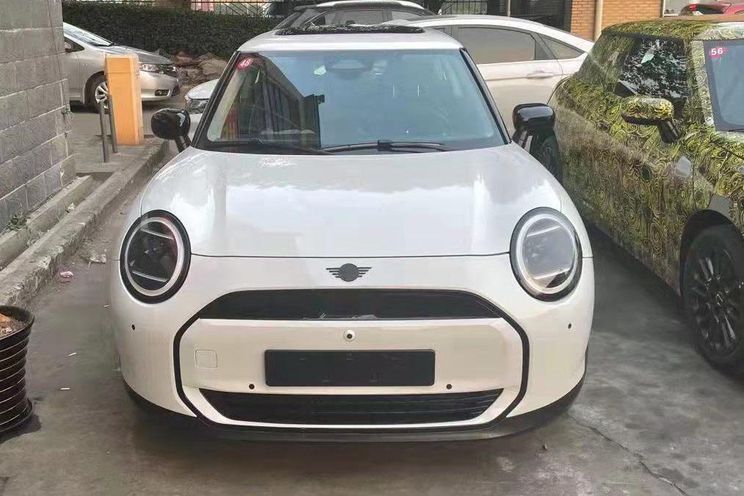 Mini could introduce Volkswagen Golf rival - report