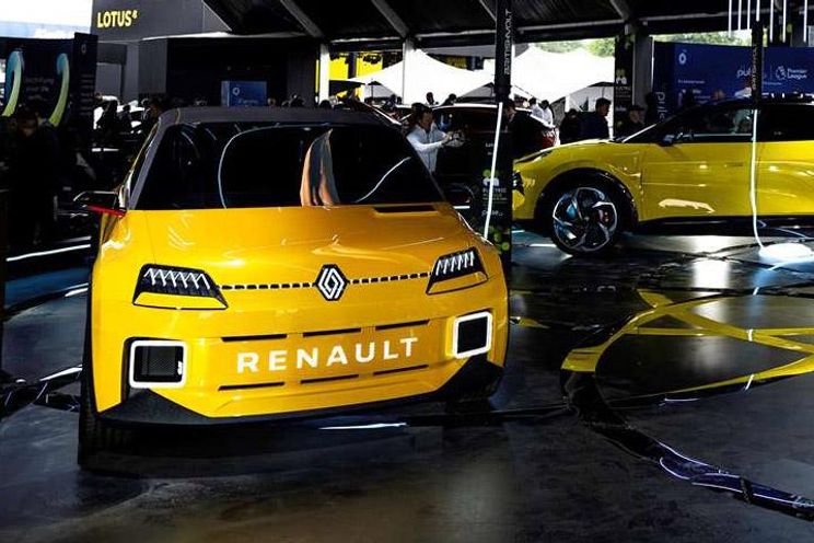 Alpine Alpenglow concept teased