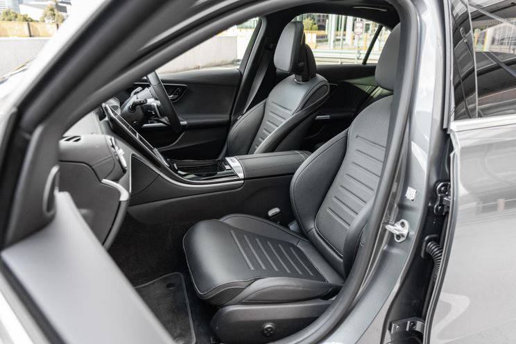 2022 Mercedes-Benz C200