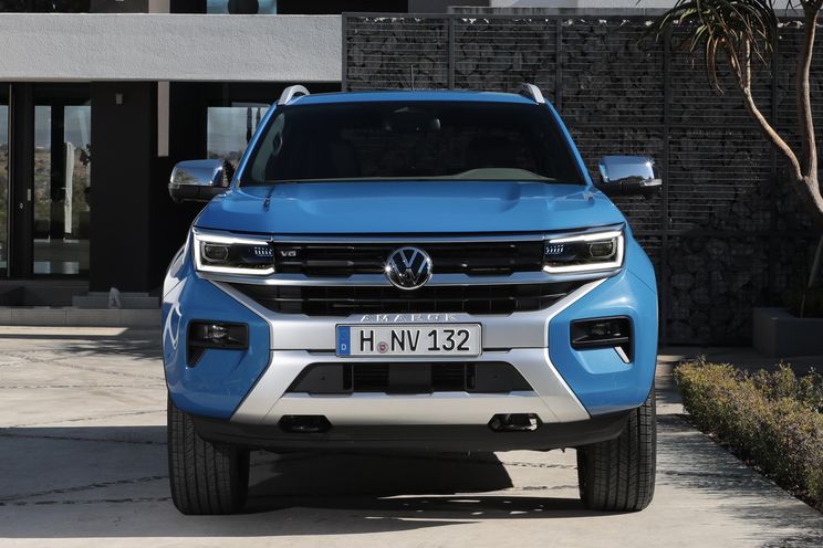 2023 Ford Ranger v Volkswagen Amarok design comparison