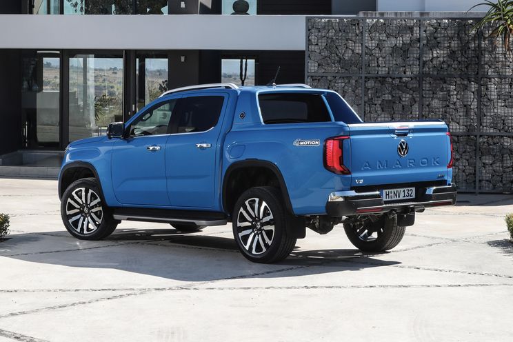 2023 Ford Ranger v Volkswagen Amarok design comparison