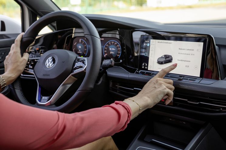 Volkswagen Golf, Tiguan PHEVs on track for Australia