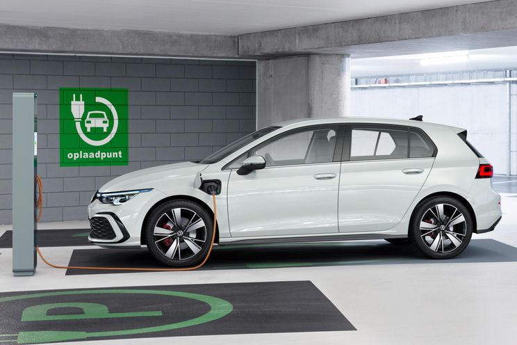Volkswagen Passat PHEV on the cards for Australia