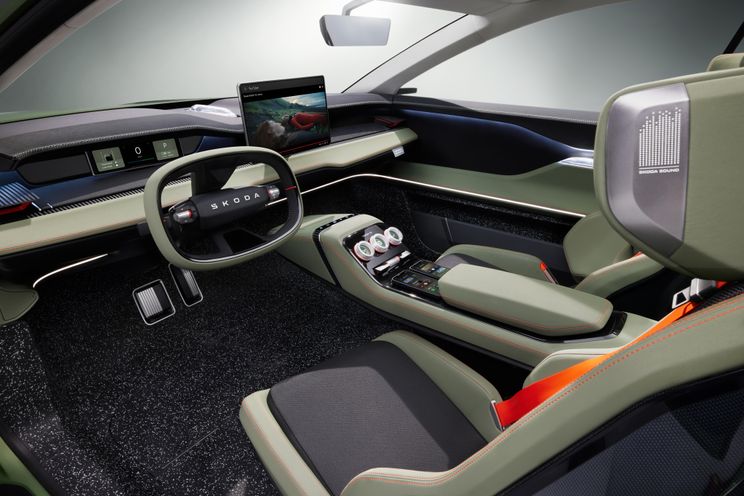 Skoda Vision 7S concept showcases new logo