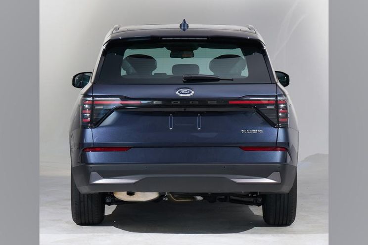 Ford Edge/Endura replacement, possible Fusion Active spied testing