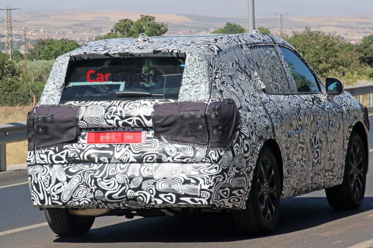 Ford Edge/Endura replacement, possible Fusion Active spied testing