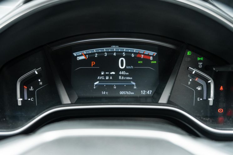 Mitsubishi Outlander v Volkswagen Tiguan Allspace v Honda CR-V comparison